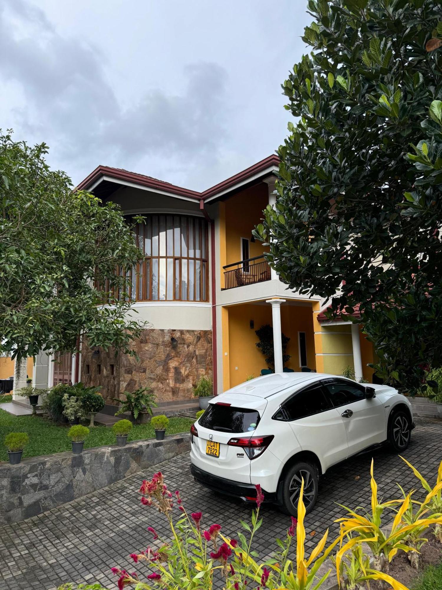 Bigcity Villa - Airport Transit Hotel Katunayaka Extérieur photo