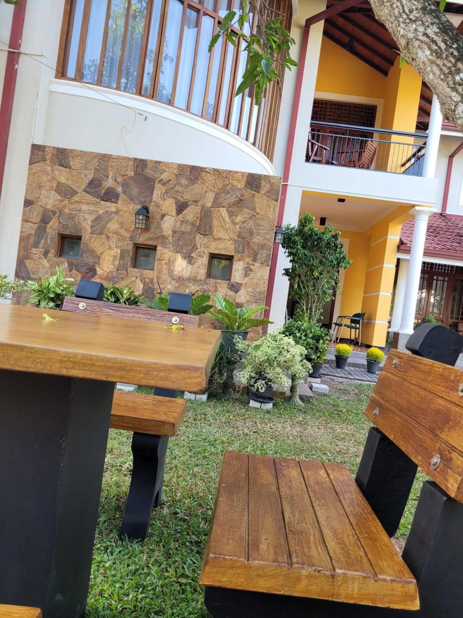 Bigcity Villa - Airport Transit Hotel Katunayaka Extérieur photo