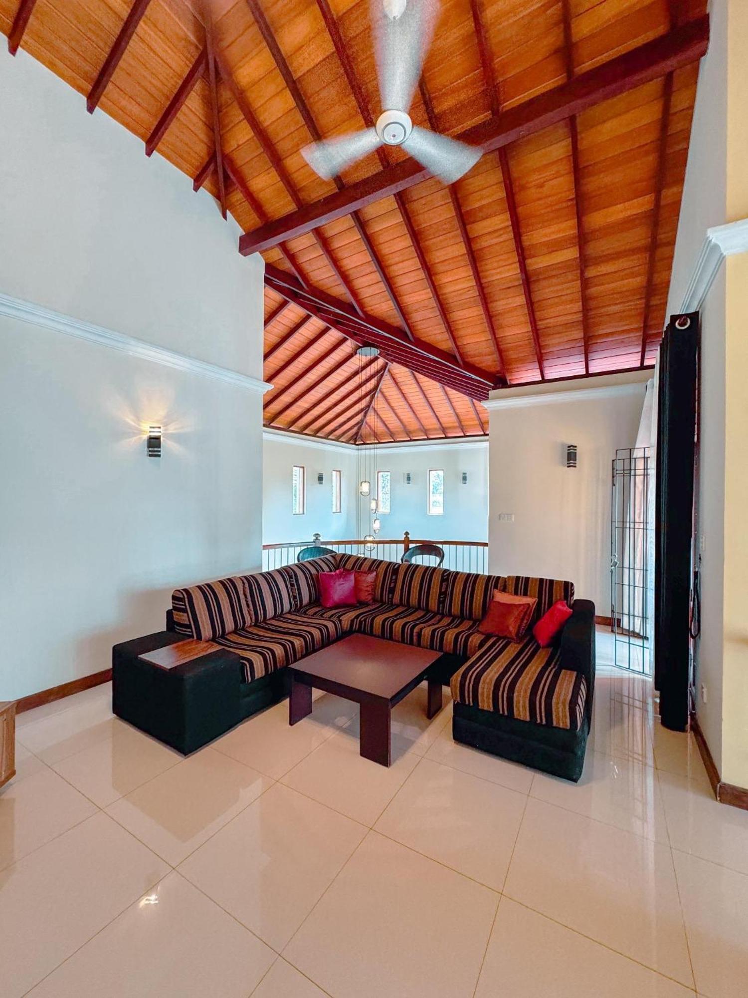 Bigcity Villa - Airport Transit Hotel Katunayaka Extérieur photo